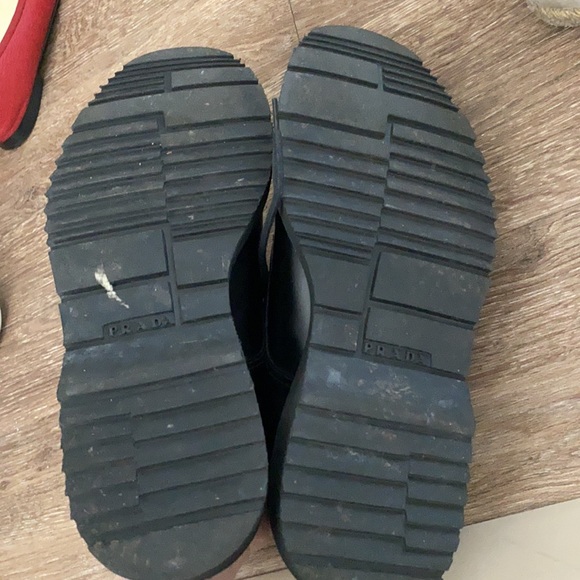 Good condition prada shoes - Picture 5 of 5